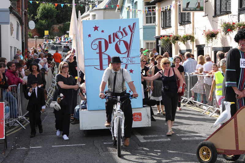 Photo of Aldeburgh Carnival 2011