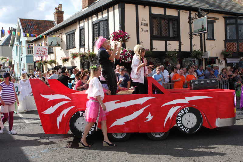 Photo of Aldeburgh Carnival 2011