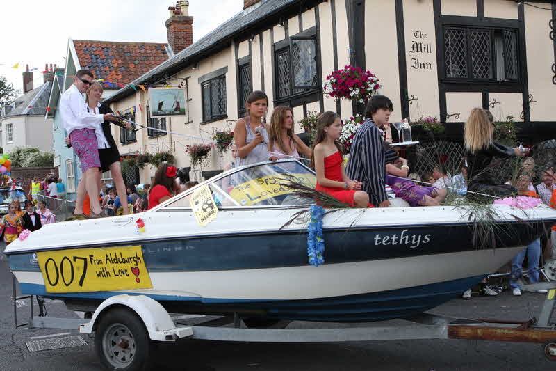 Photo of Aldeburgh Carnival 2011