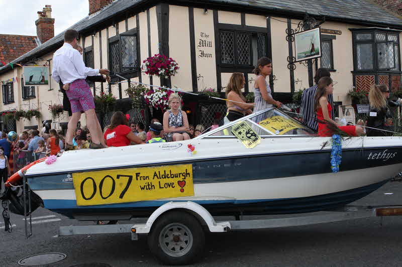Photo of Aldeburgh Carnival 2011