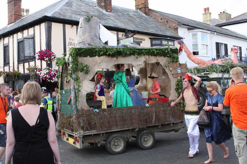 Photo of Aldeburgh Carnival 2011