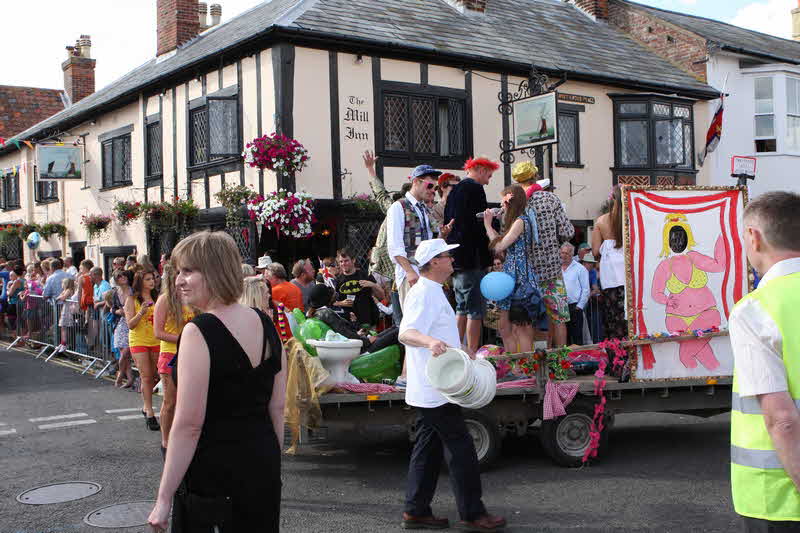 Photo of Aldeburgh Carnival 2011