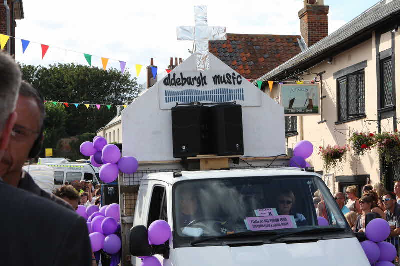 Photo of Aldeburgh Carnival 2011