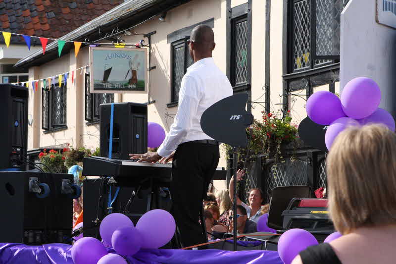 Photo of Aldeburgh Carnival 2011